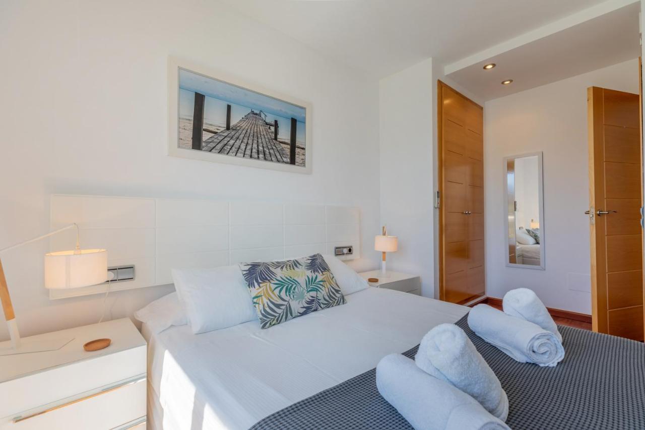 La Nau - Fantastic With Hot Tub And Pool, Just Steps Away From Appartement