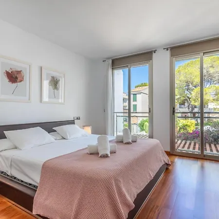Apartment La Nau - Fantastic Apartment With Hot Tub And Pool, Just Steps Away From Beach Port de Pollenca Exterior photo