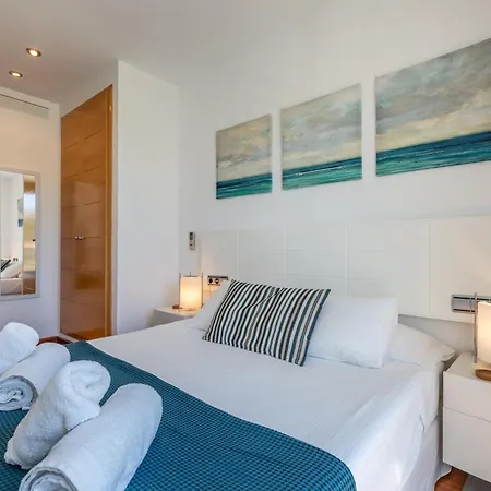 Apartment La Nau - Fantastic Apartment With Hot Tub And Pool, Just Steps Away From Beach Port de Pollenca Exterior photo