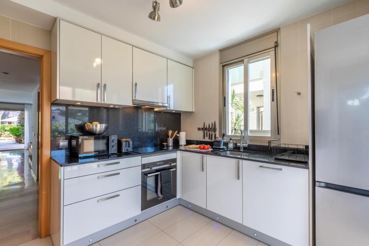 Apartamento La Nau - Fantastic With Hot Tub And Pool, Just Steps Away From Puerto Pollensa